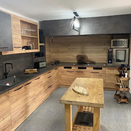 Luxerioese Mit Bergblick *