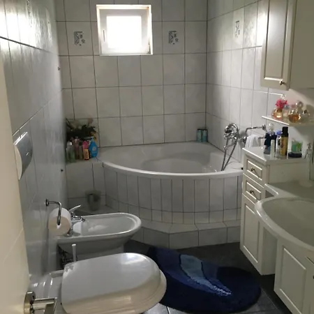 Luxerioese Mit Bergblick Donji Ljenobud