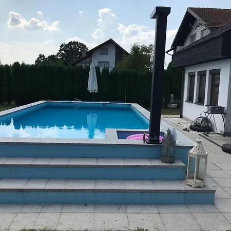 Luxerioese Mit Bergblick Donji Ljenobud