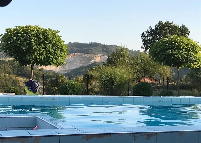 度假居 Luxerioese Mit Bergblick Donji Ljenobud