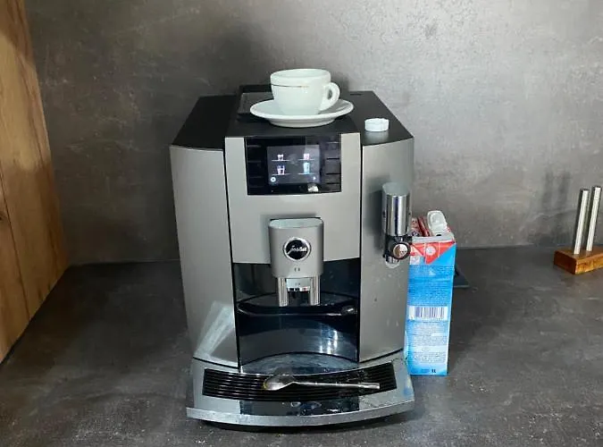 Luxerioese Mit Bergblick 度假居 Donji Ljenobud