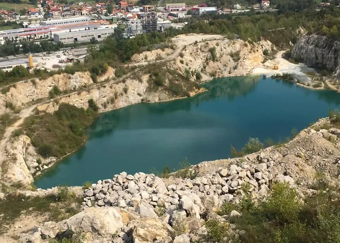 Luxerioese Mit Bergblick Donji Ljenobud