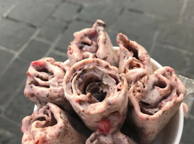 Luxerioese Mit Bergblick